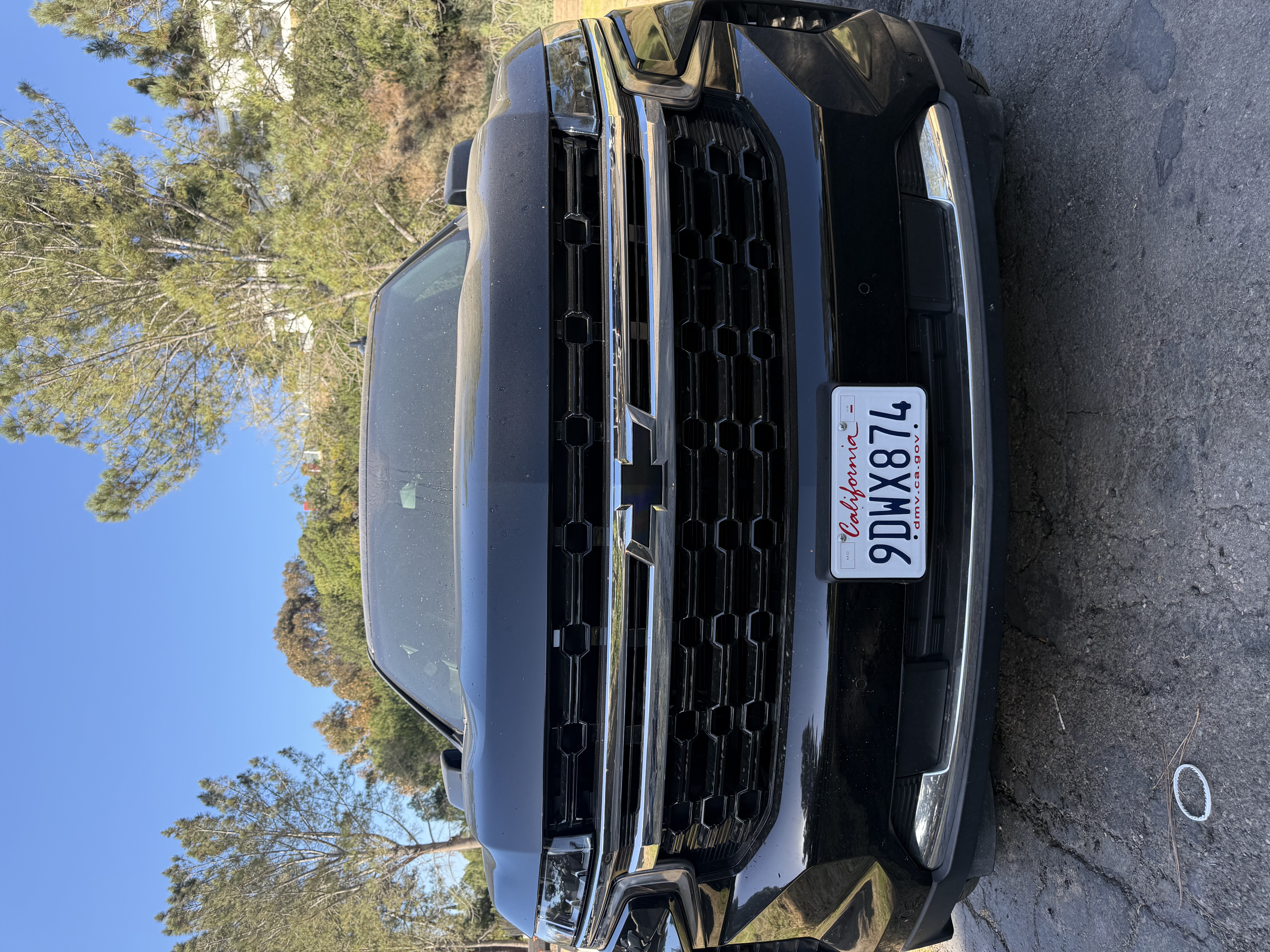 Used 2023 Chevrolet Suburban LS AWD/4WD image 2
