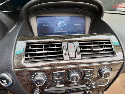 Used 2008 BMW 650i Convertible image 11