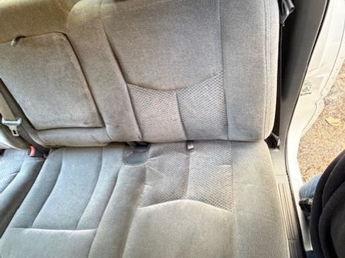 Used 2005 Chevrolet Silverado 2500 LS w/ Heavy-Duty Power Package image 24