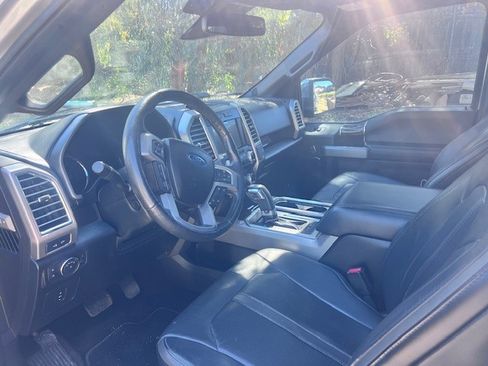 Used 2016 Ford F150 Platinum w/ Equipment Group 701A Luxury image 3