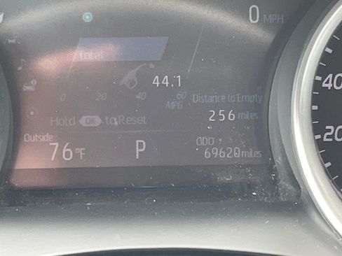 Used 2023 Toyota Camry XLE image 13