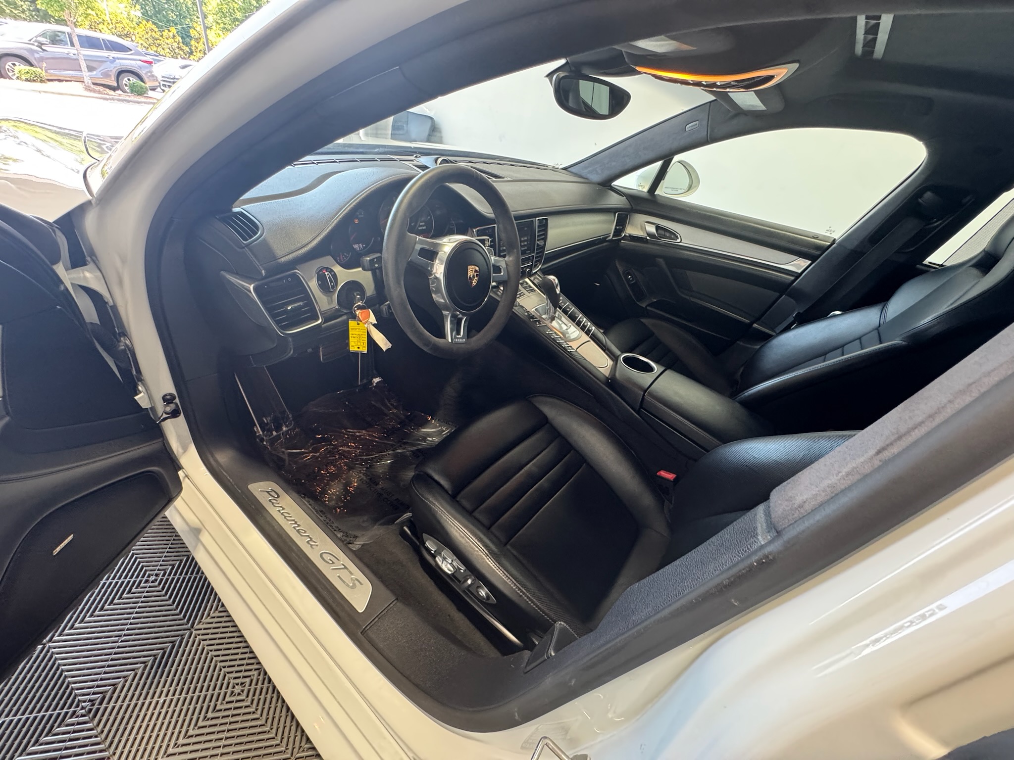 Used 2014 Porsche Panamera GTS AWD/4WD image 10
