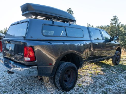 Used 2018 RAM 3500 Big Horn image 8