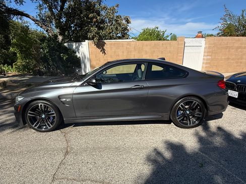 Used 2016 BMW M4 Coupe image 9