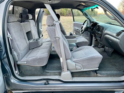 Used 2001 Toyota Tundra Limited image 14