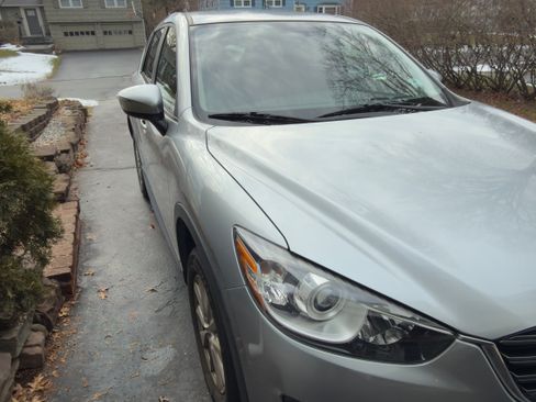 Used 2016 MAZDA CX-5 Touring image 10