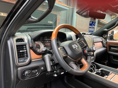 Used 2022 RAM 3500 Limited image 4