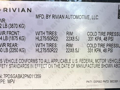 Used 2023 Rivian R1S Adventure image 24