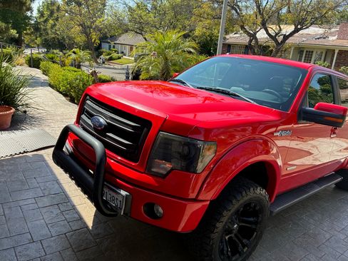 Used 2014 Ford F150 FX4 w/ Equipment Group 402A Luxury AWD/4WD image 4