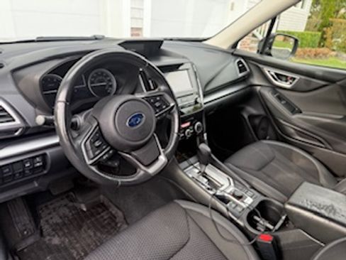 Used 2020 Subaru Forester Premium image 4