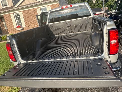 Used 2019 Chevrolet Silverado 1500 LT w/ All Star Edition AWD/4WD image 17