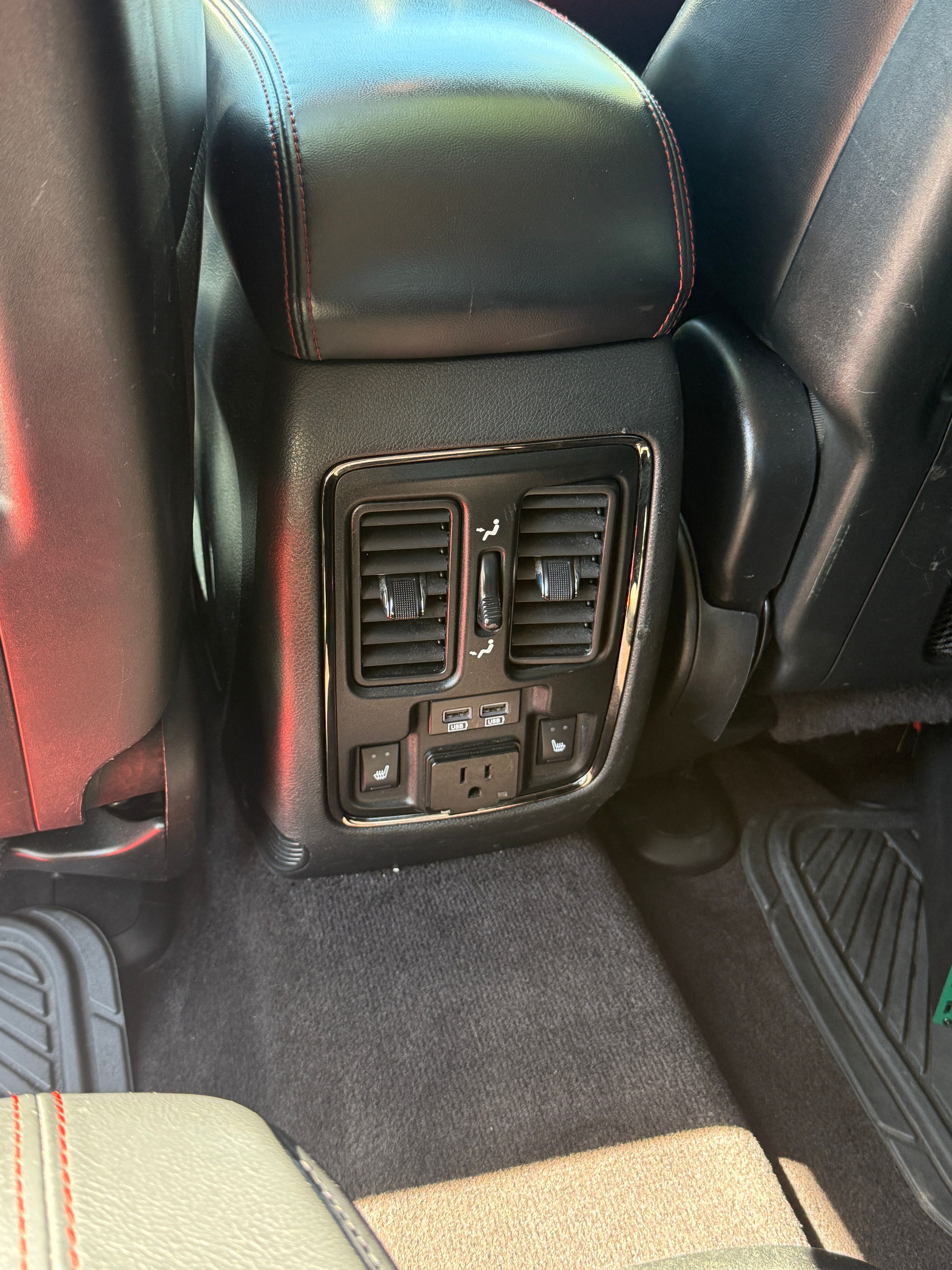 Used 2018 Dodge Durango GT w/ Premium Group AWD/4WD image 14