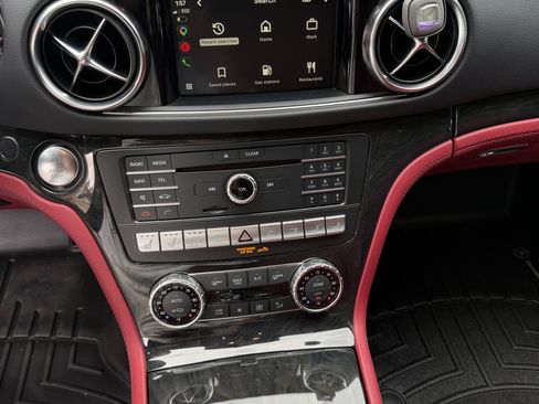 Used 2017 Mercedes-Benz SL 550 image 17