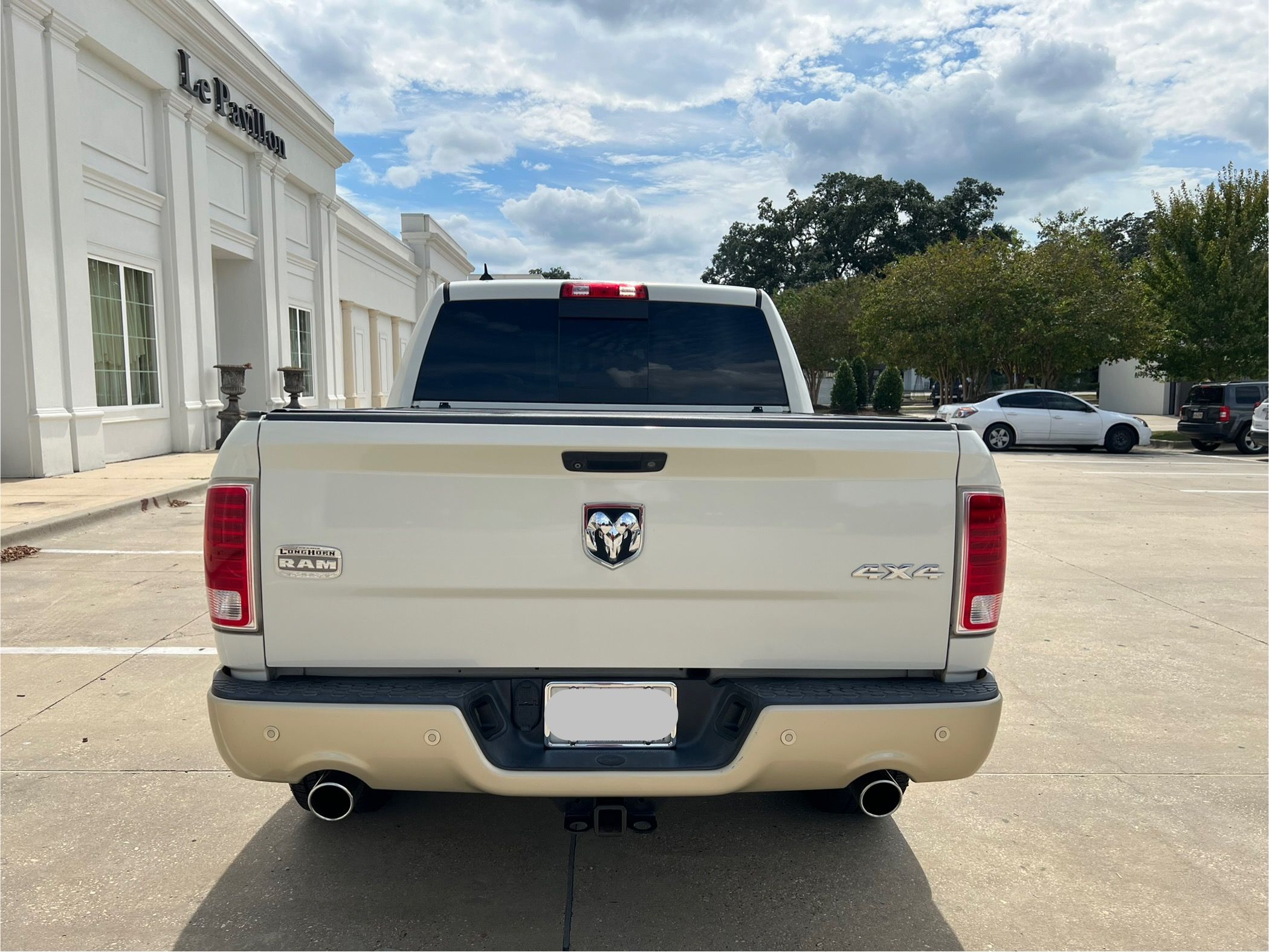 Used 2016 RAM 1500 Laramie Longhorn w/ Convenience Group AWD/4WD image 8