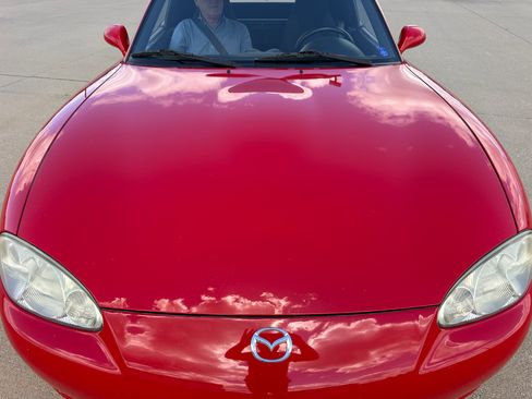 Used 2002 MAZDA MX-5 Miata image 15