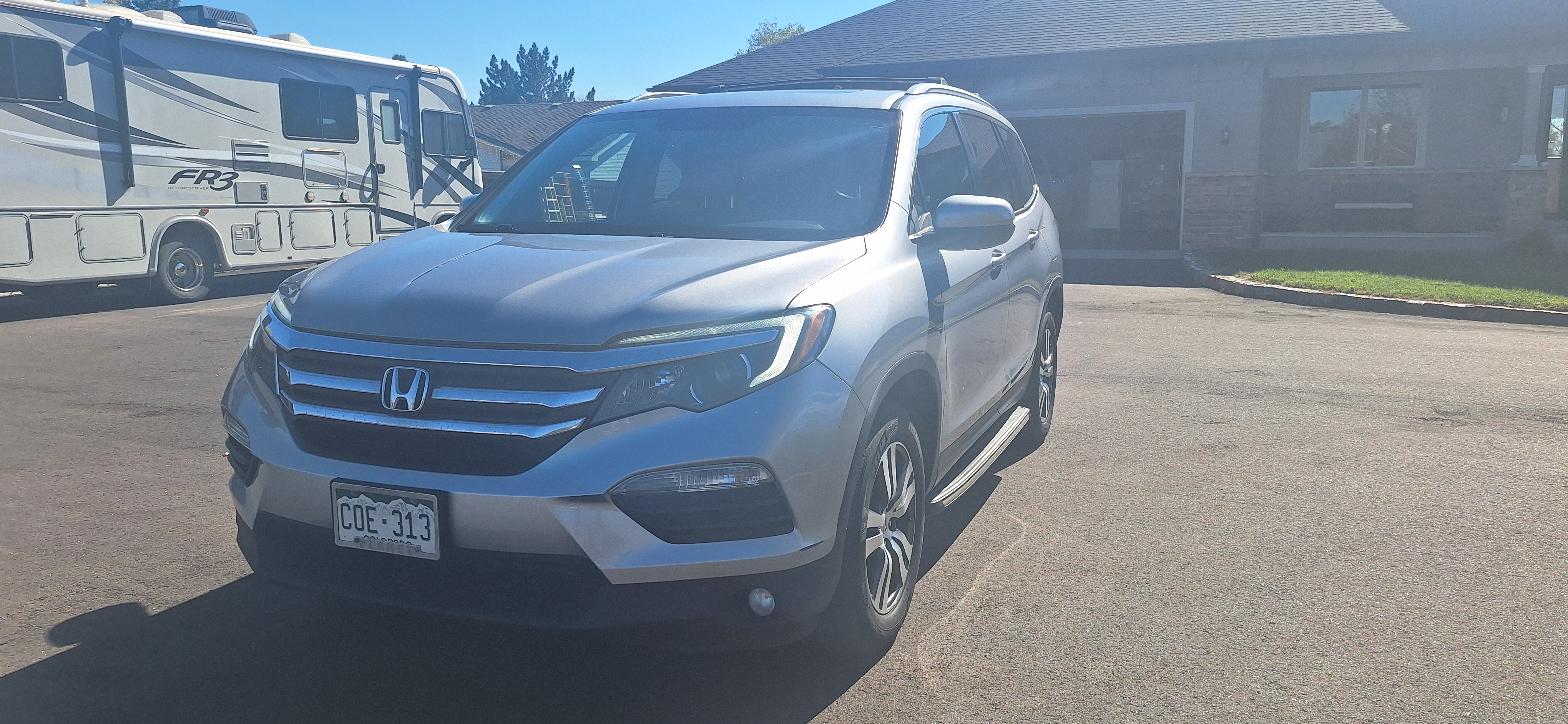 Used 2017 Honda Pilot EX-L image 2