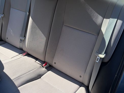 Used 2014 Toyota Corolla LE image 9