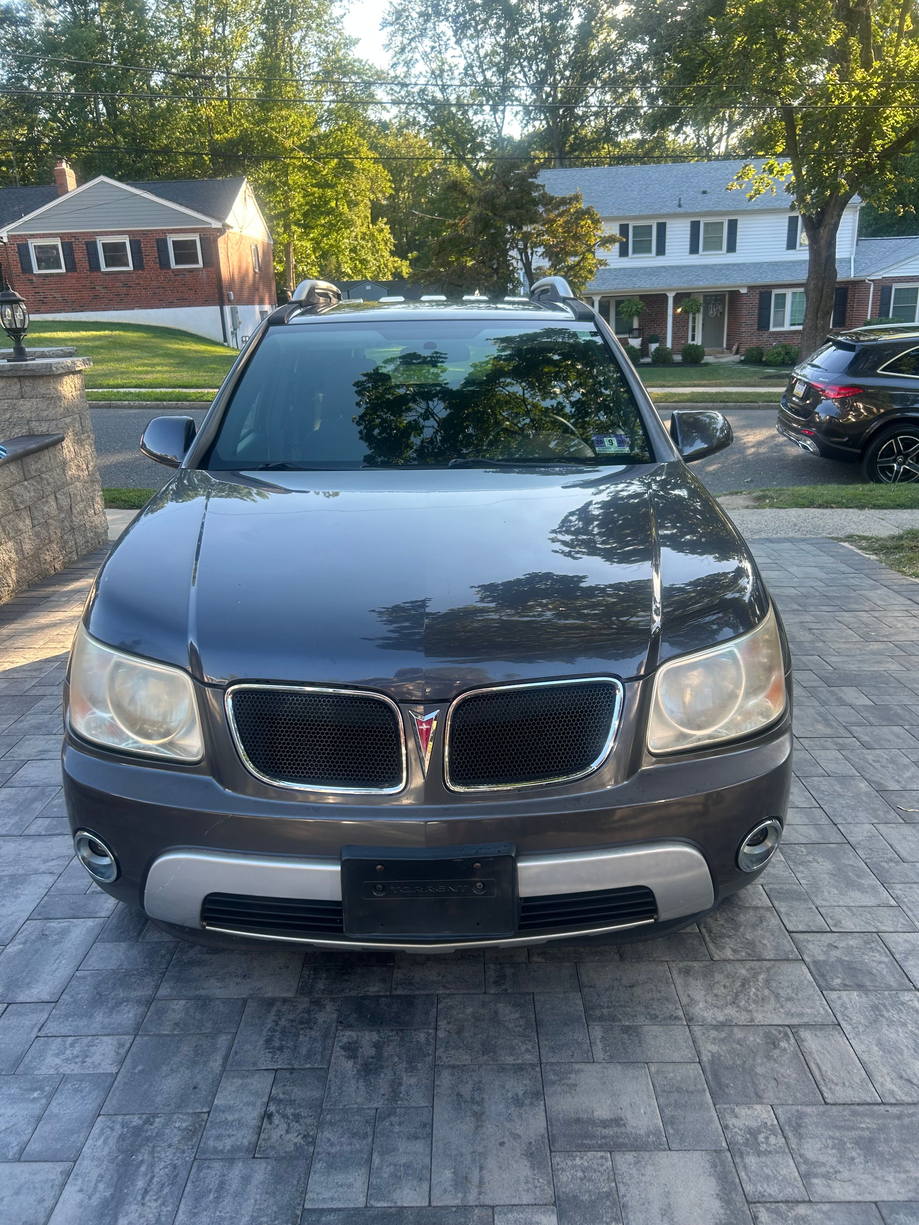 Used 2007 Pontiac Torrent AWD image 2