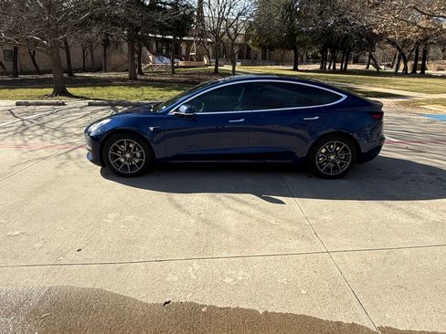 Used 2019 Tesla Model 3 Long Range image 13