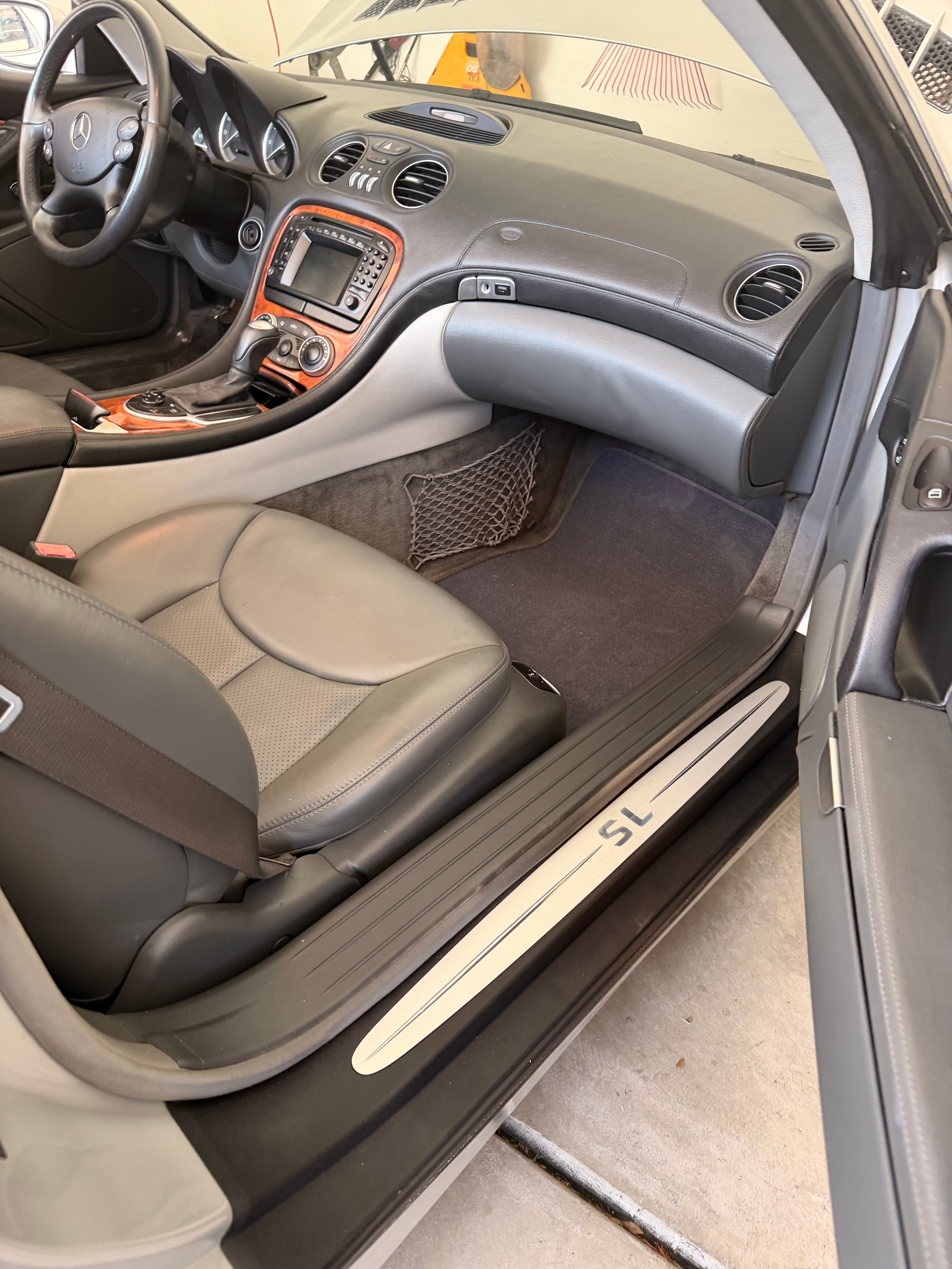 Used 2003 Mercedes-Benz SL 500 image 14