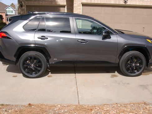 Used 2023 Toyota RAV4 XSE image 6