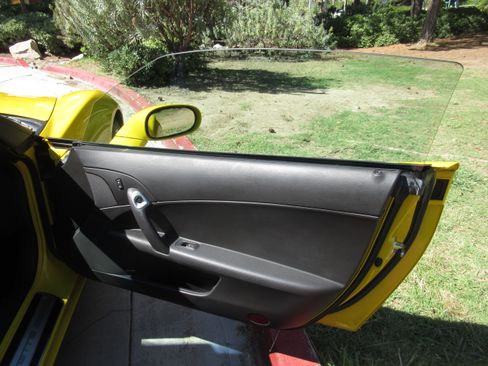 Used 2009 Chevrolet Corvette Coupe w/ Preferred Equipment Group RWD image 20