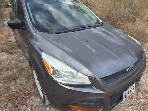 Used 2014 Ford Escape S image 4