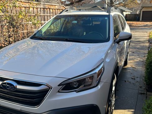 Used 2020 Subaru Outback Limited w/ Popular Package #2 image 10