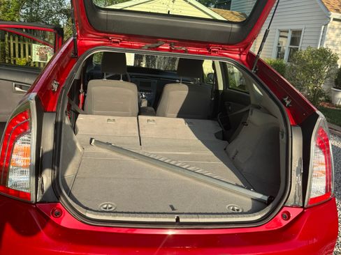 Used 2014 Toyota Prius Three image 1