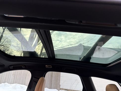 Used 2021 Volvo XC60 T5 Inscription w/ Advanced Package image 11