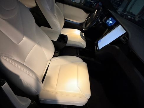 Used 2018 Tesla Model S 75D image 16