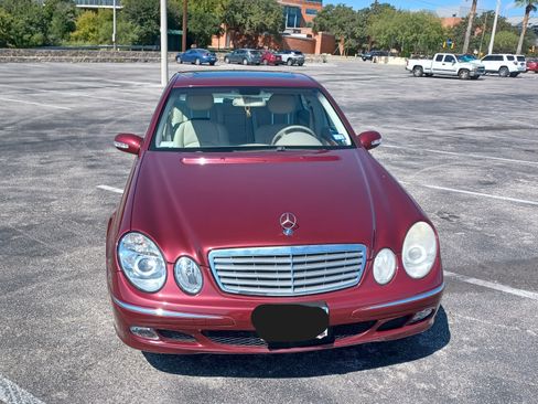 Used 2003 Mercedes-Benz E 320 Sedan image 2