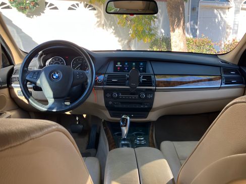 Used 2011 BMW X5 xDrive35i image 5