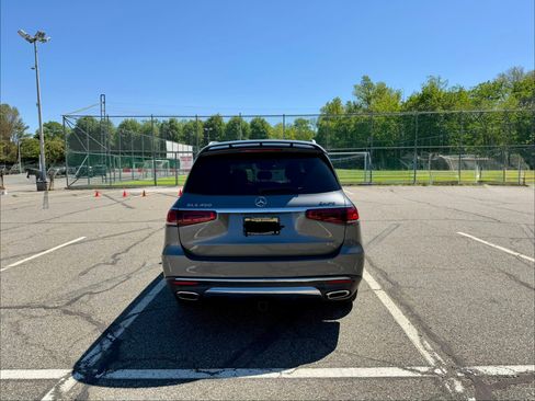 Used 2021 Mercedes-Benz GLS 450 4MATIC image 4