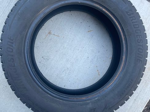 Used 2014 Toyota Prius C One image 2