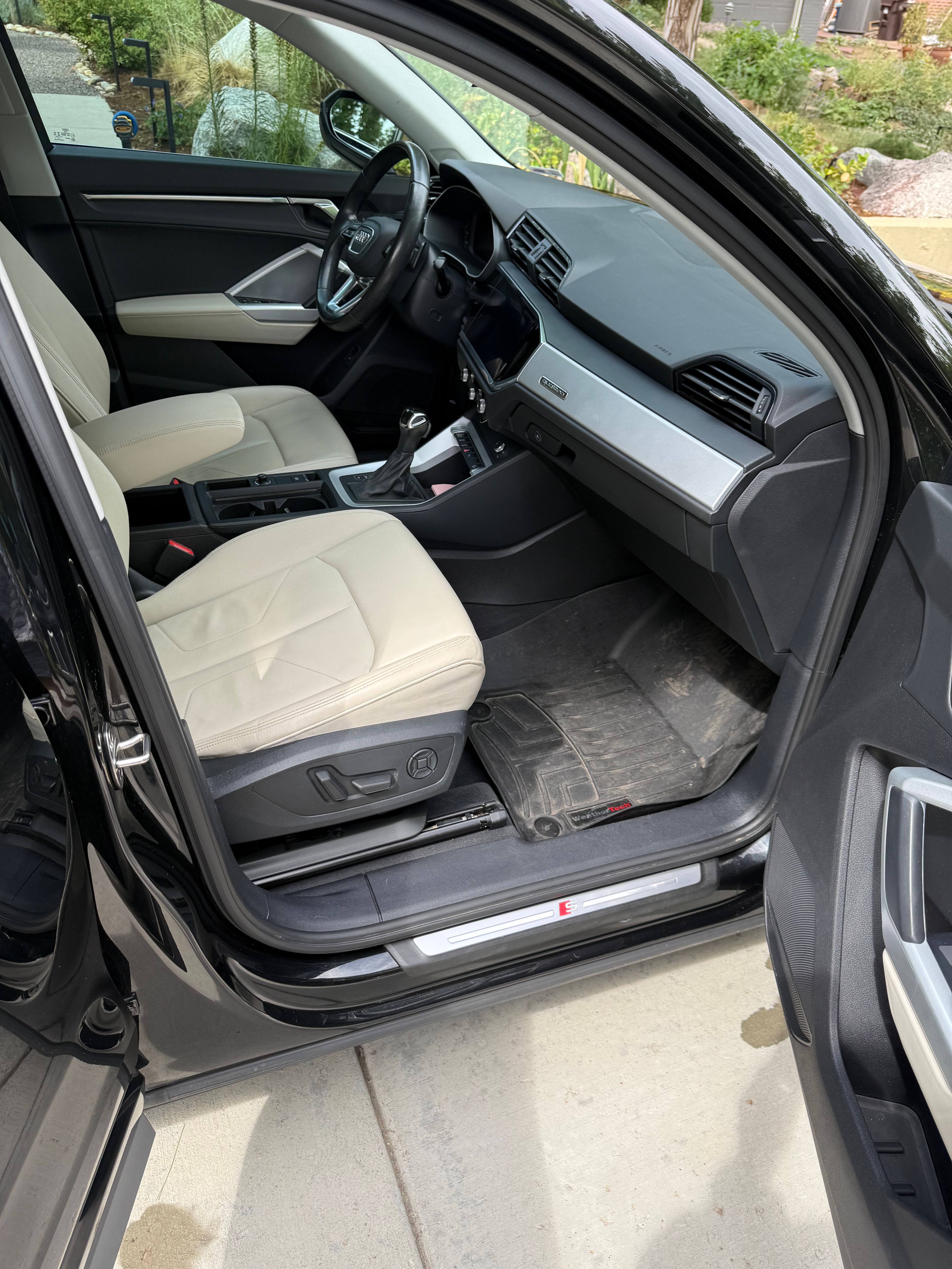 Used 2021 Audi Q3 2.0T Premium w/ Convenience Package AWD/4WD image 14
