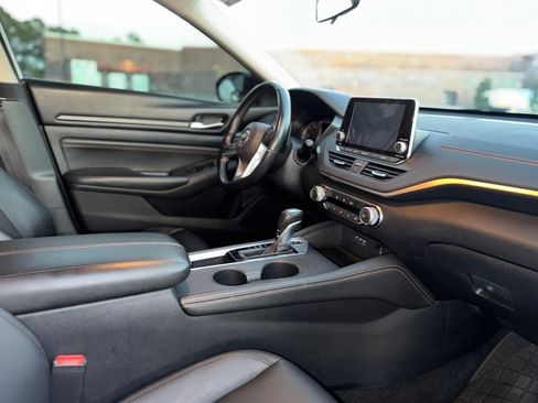 Used 2020 Nissan Altima 2.5 SR image 14