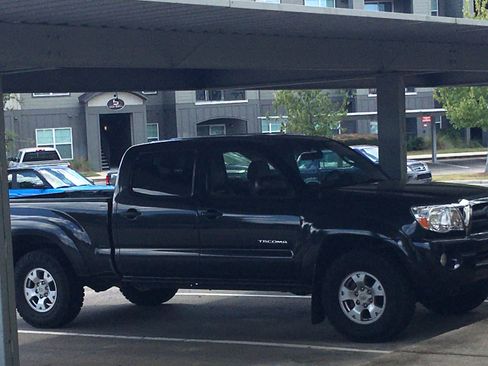 Used 2007 Toyota Tacoma PreRunner w/ SR5 Pkg #2 RWD image 4