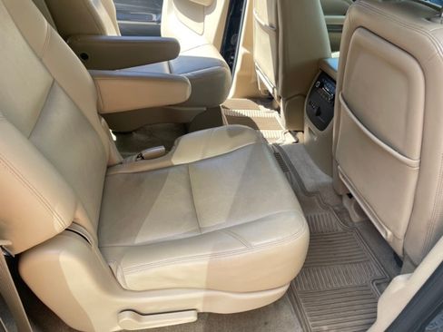 Used 2014 GMC Yukon XL Denali AWD/4WD image 25