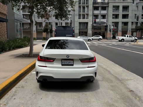 Used 2021 BMW 330i Sedan w/ M Sport Package RWD image 6