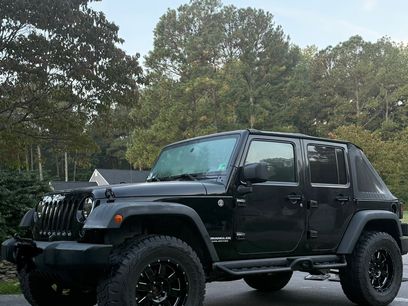 Used 2008 Jeep Wrangler Unlimited Rubicon w/ Dual Top Group