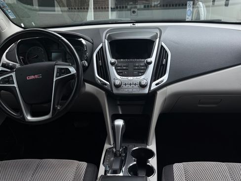 Used 2013 GMC Terrain SLE w/ Convenience Package FWD image 2