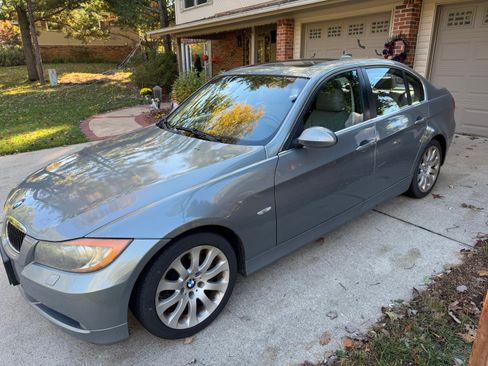 Used 2008 BMW 335xi Sedan image 4