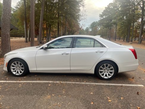 Used 2015 Cadillac CTS Sedan image 1