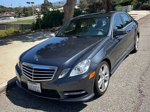 Used 2013 Mercedes-Benz E 350 Sedan image 2