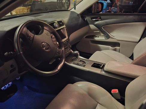 Used 2007 Lexus IS 350 image 18