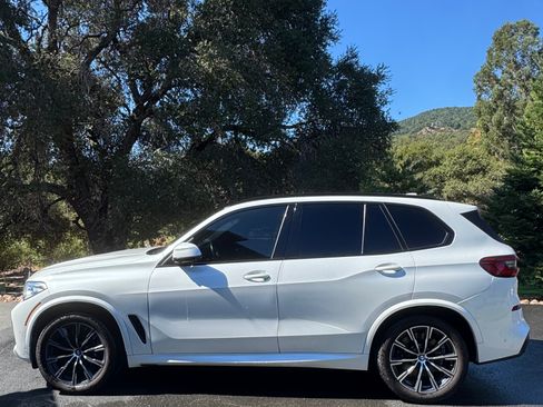 Used 2019 BMW X5 xDrive40i w/ M Sport Package image 6