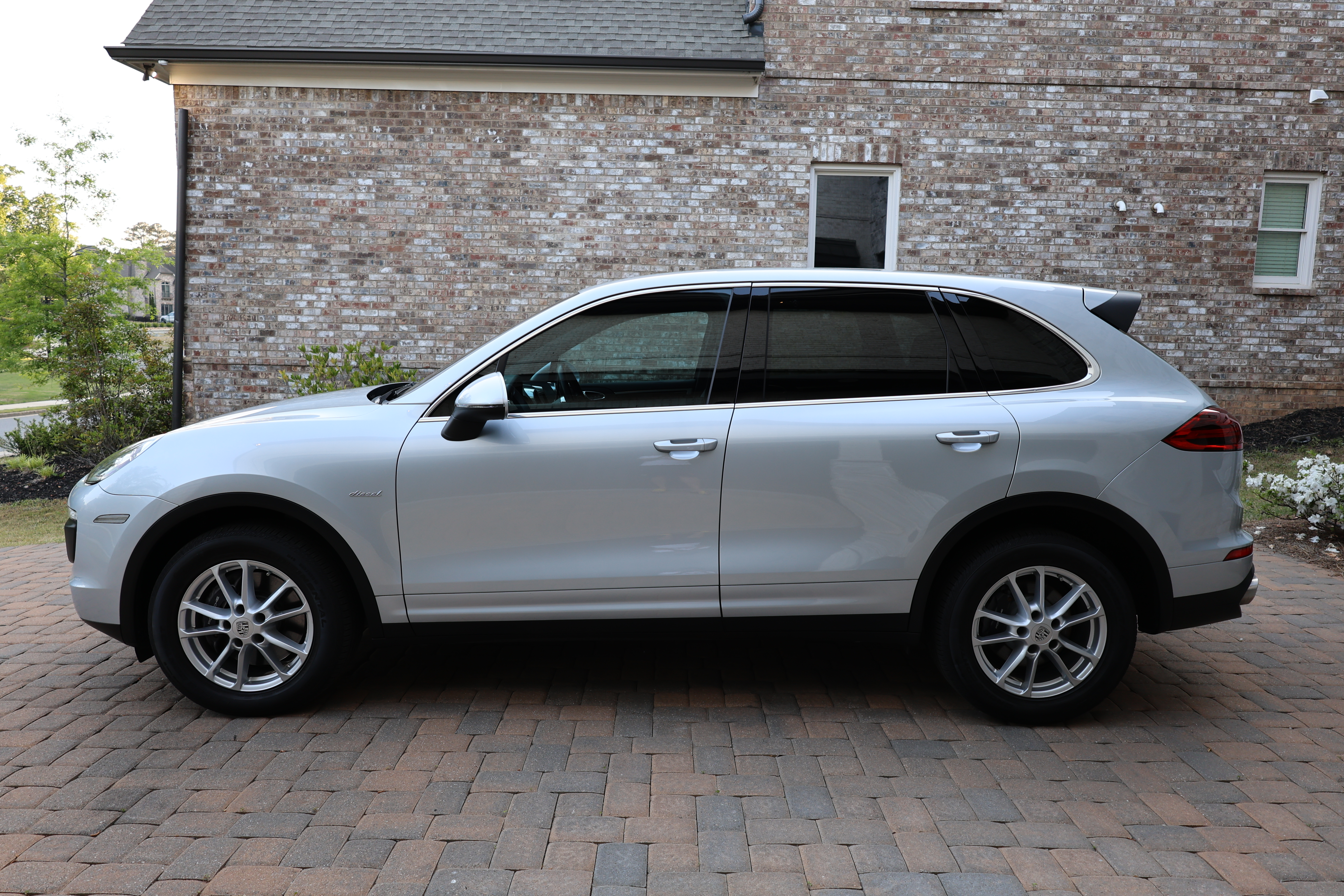 Used 2016 Porsche Cayenne Diesel AWD/4WD image 8
