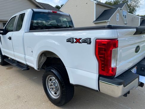 Used 2017 Ford F250 XL w/ Power Equipment Group AWD/4WD image 6