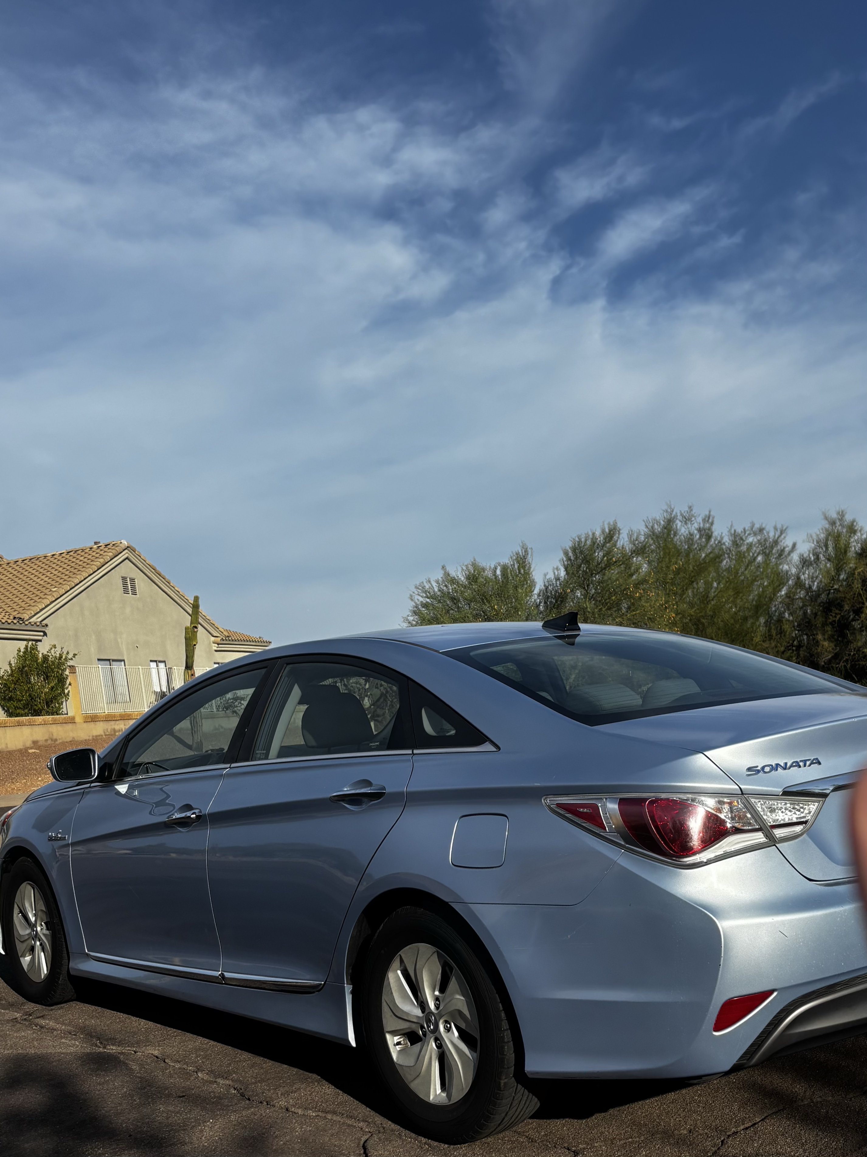 Used 2015 Hyundai Sonata Hybrid FWD image 4